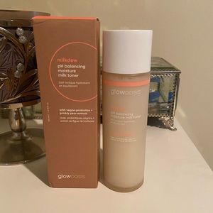 Glowoasis Moisture Milk Toner